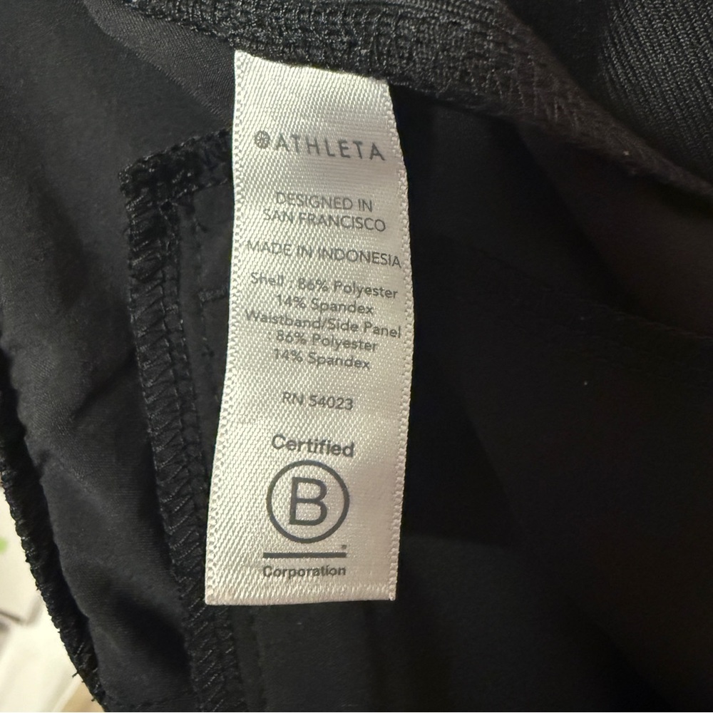 Athleta| EUC Women’s Size 2 Brooklyn Ankle Pants in Black - Picture 8 of 9